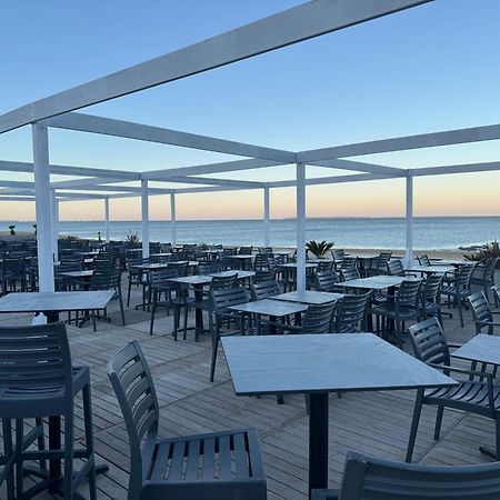 Acadie Saint Victor - Hotel Restaurant - Face Mer - Chatelaillon Plage المظهر الخارجي الصورة