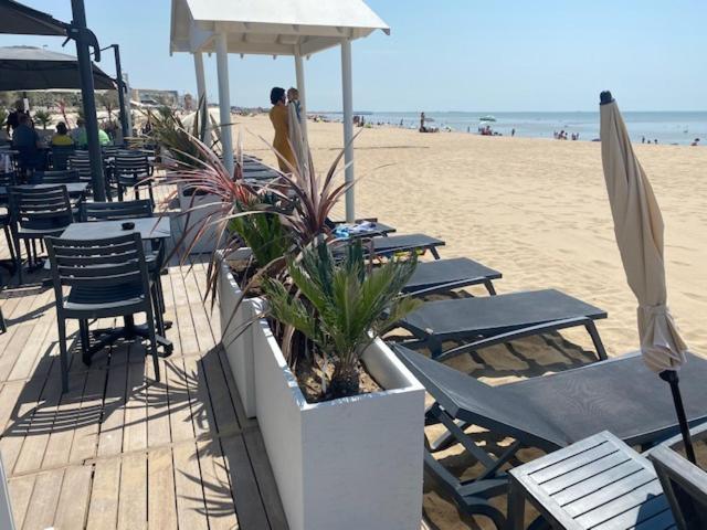Acadie Saint Victor - Hotel Restaurant - Face Mer - Chatelaillon Plage المظهر الخارجي الصورة