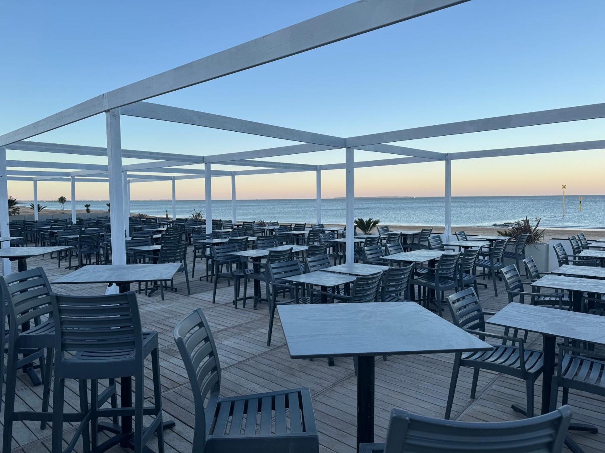 Acadie Saint Victor - Hotel Restaurant - Face Mer - Chatelaillon Plage المظهر الخارجي الصورة